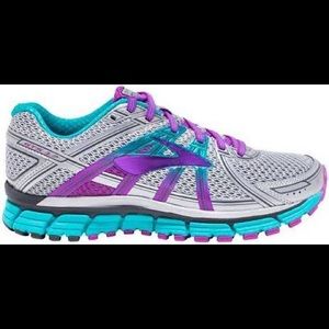 Brooks GTS 17 running sneakers